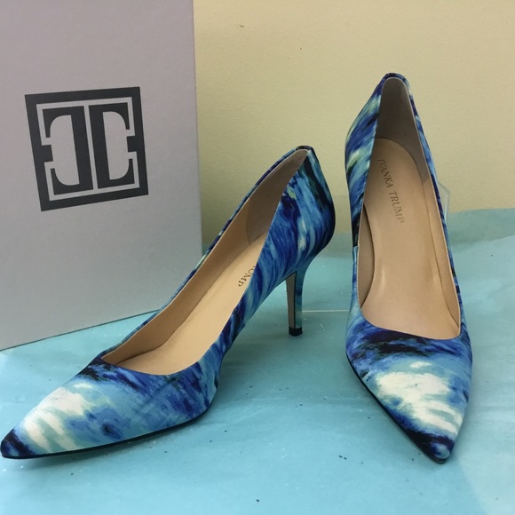 Ivanka Trump Shoes - Ivanka Trump Natalie 2 Pumps  Size9 1/2